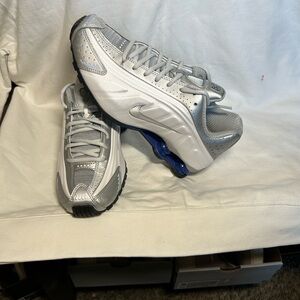 NWOB NIKE SHOX R4 Size 10.5 men’s